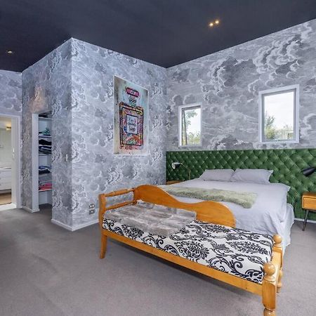 Upstairs Relaxing Loft Ξενοδοχείο Albert Town Εξωτερικό φωτογραφία